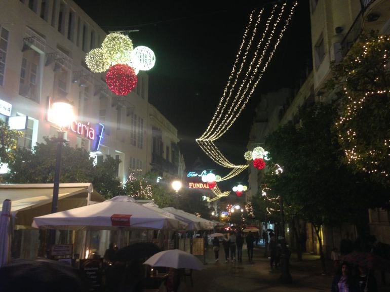 Imagen del alumbrado navideño en calle Lancería