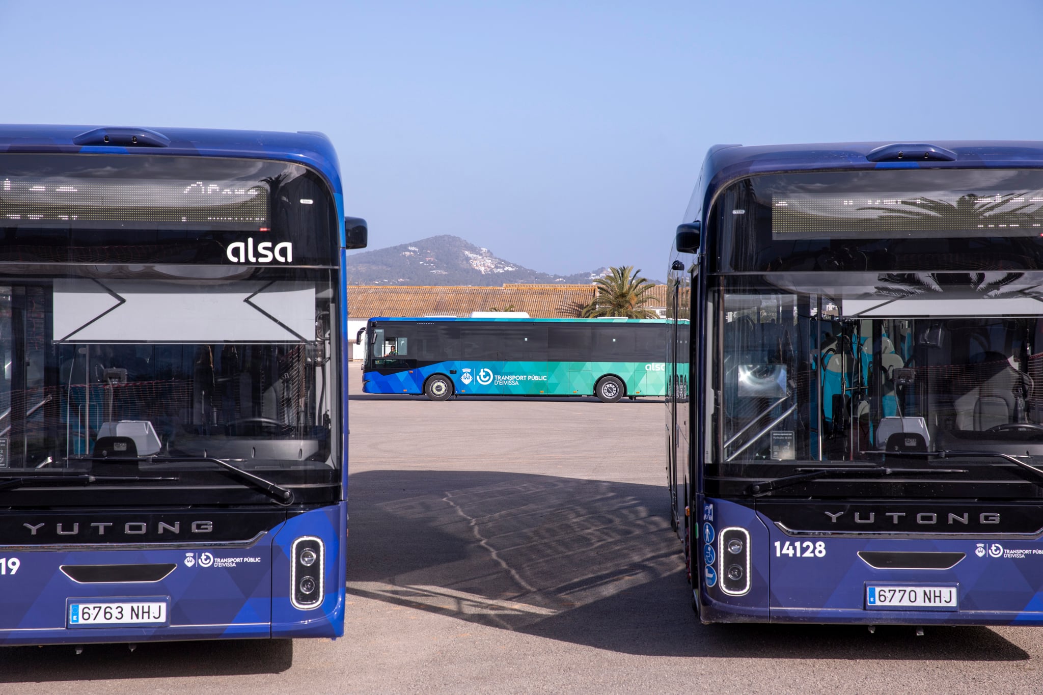 Imagen de los nuevos autobuses