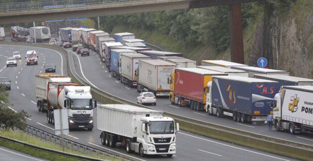 Según CCOO un camionero cobra más en Valencia o en Madrid que en cualquier provincia de Castilla-La Mancha.