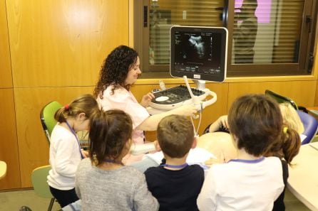 Una veintena de niños y niñas han participado en el taller práctico