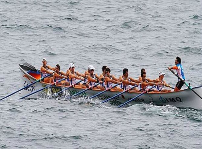 La trainera de Lekeitio gana la XXIX Bandera de Zumaia
