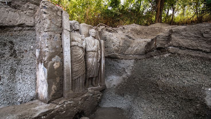 Llorenç Alapont, el arqueólogo valenciano que ha descubierto un relieve funerario en Pompeya: "Trabajar allí es una satisfacción, mucho más si tenemos este tipo de hallazgos"