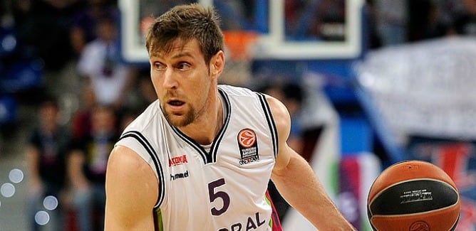 Nocioni deslumbra en el Palau con 37 puntos