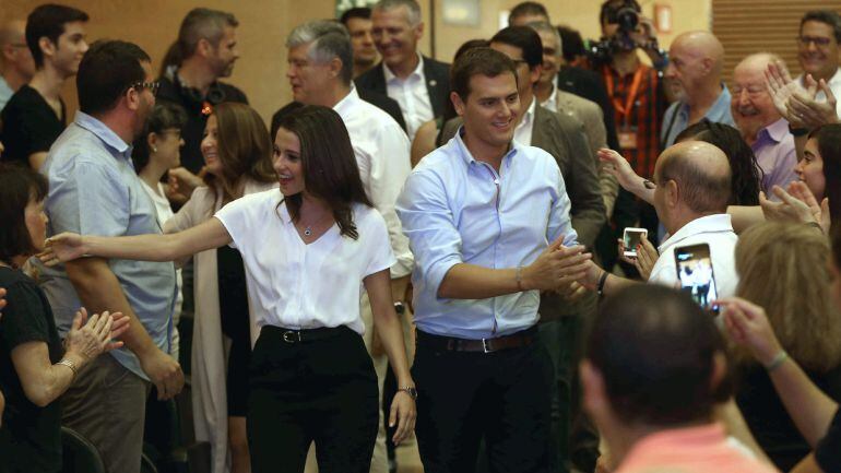 El presidente de Ciudadanos, Albert Rivera  y la candidata del partido a la presidencia de la Generalitat, Inés Arrimadas