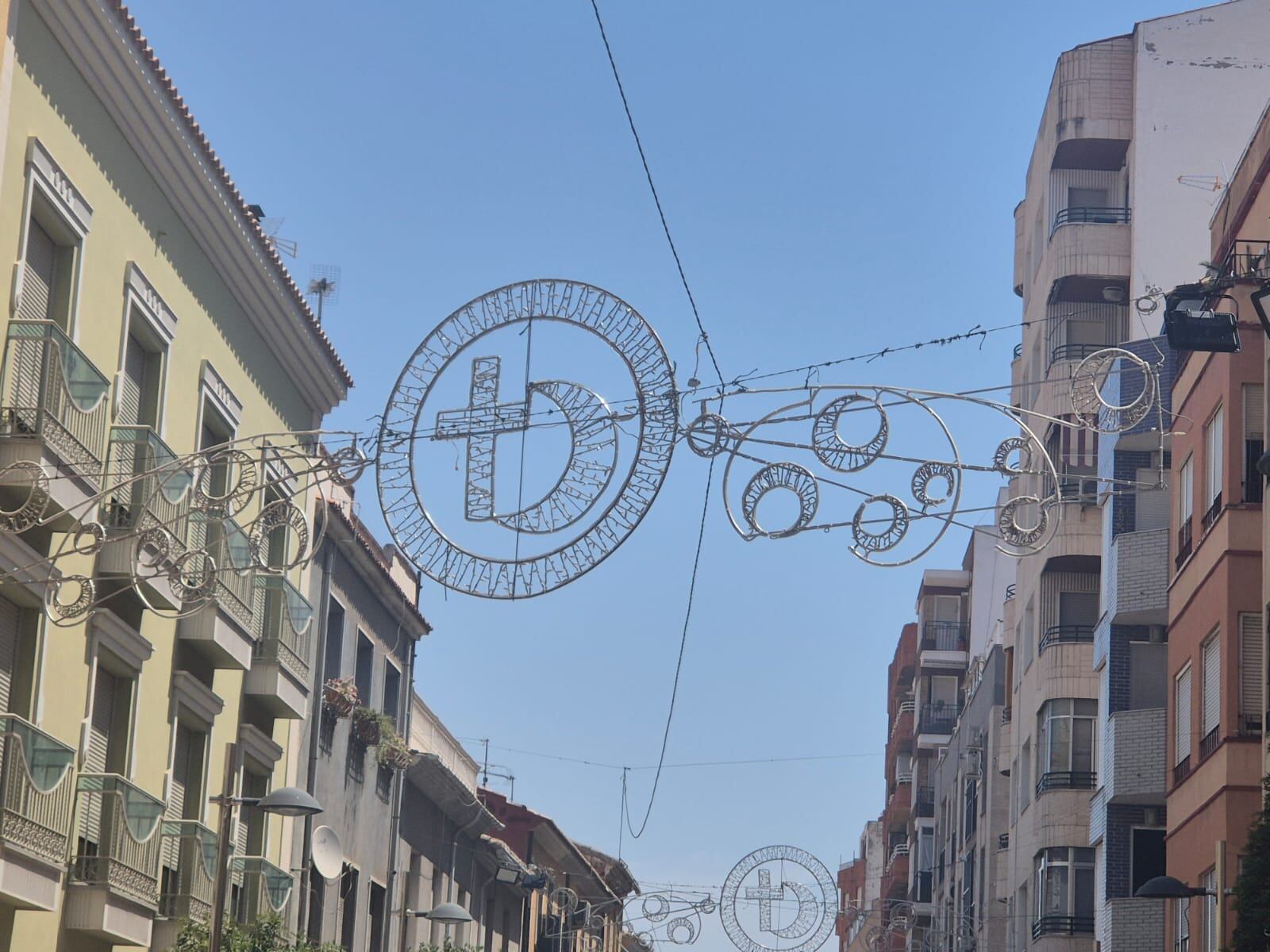 Los arcos luminosos de las fiestas 2025