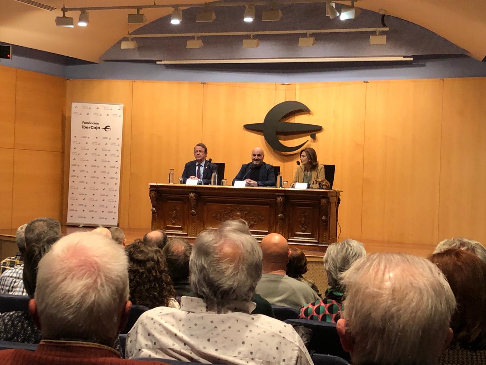 Imagen de la presentación del libro de Eduardo Cuello