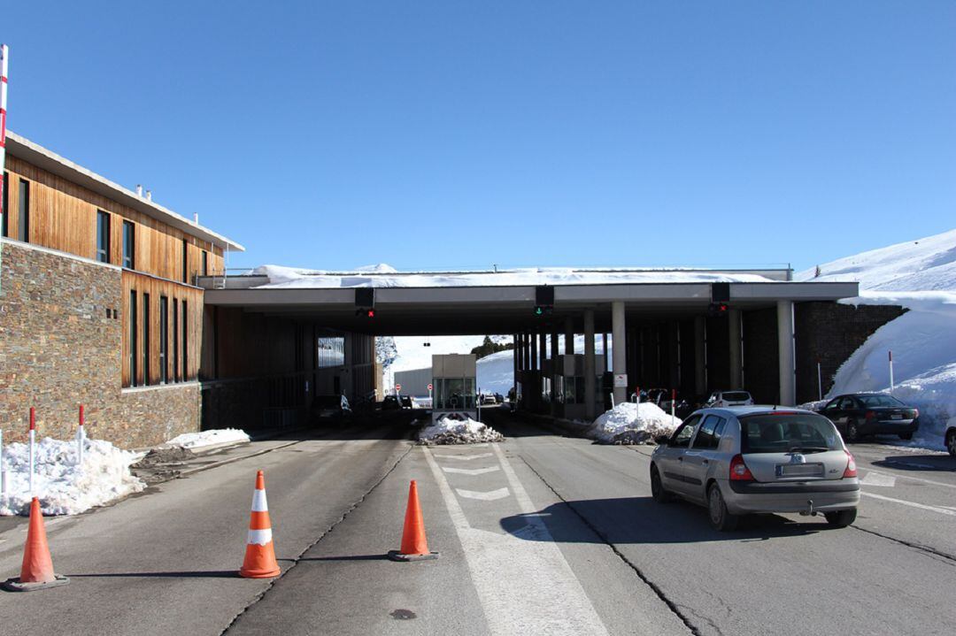 L&#039;entrada de vehicles per la frontera del Pas de la Casa va créixer un 3,3% al gener