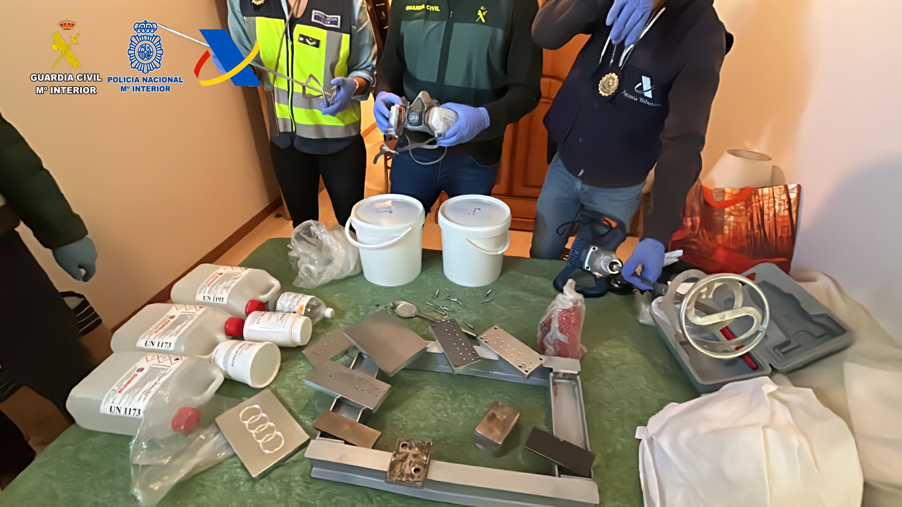 Desmantelados en La Rioja y Madrid dos laboratorios clandestinos para producir speed y obtener cocaína