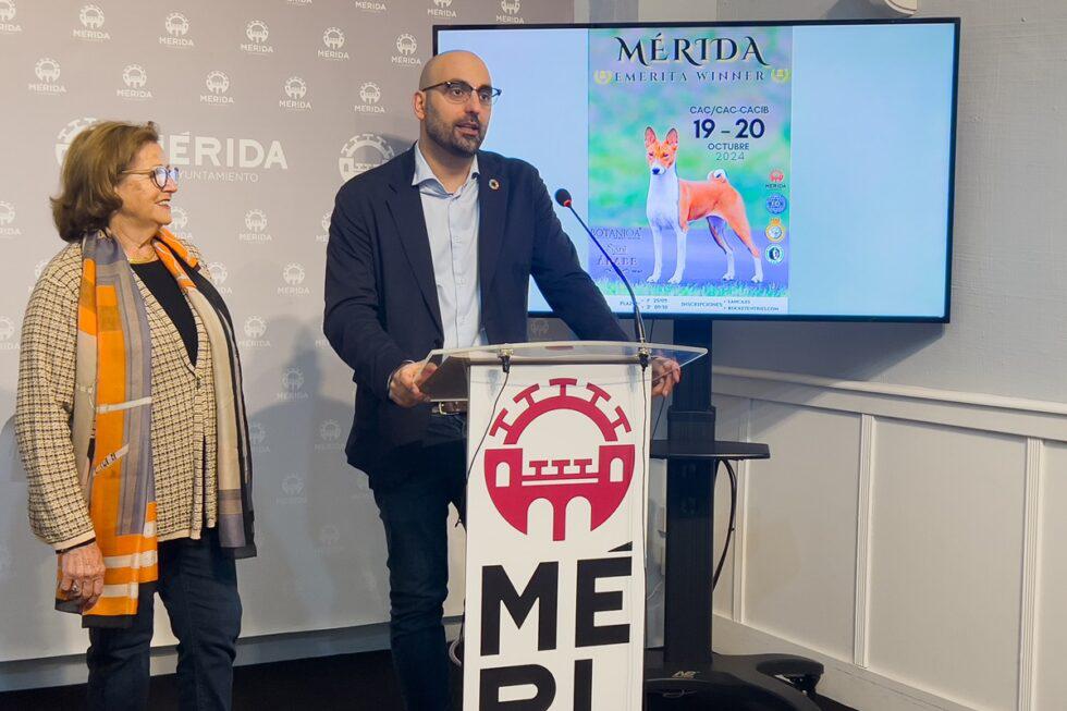 Presentación exposición nacional e internacional canina