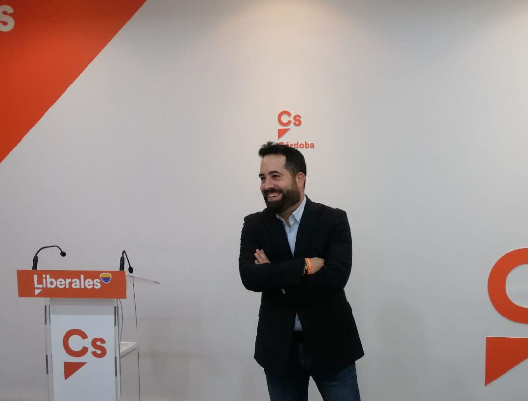 Fran Carrillo, este jueves en la sede de Ciudadanos Córdoba.