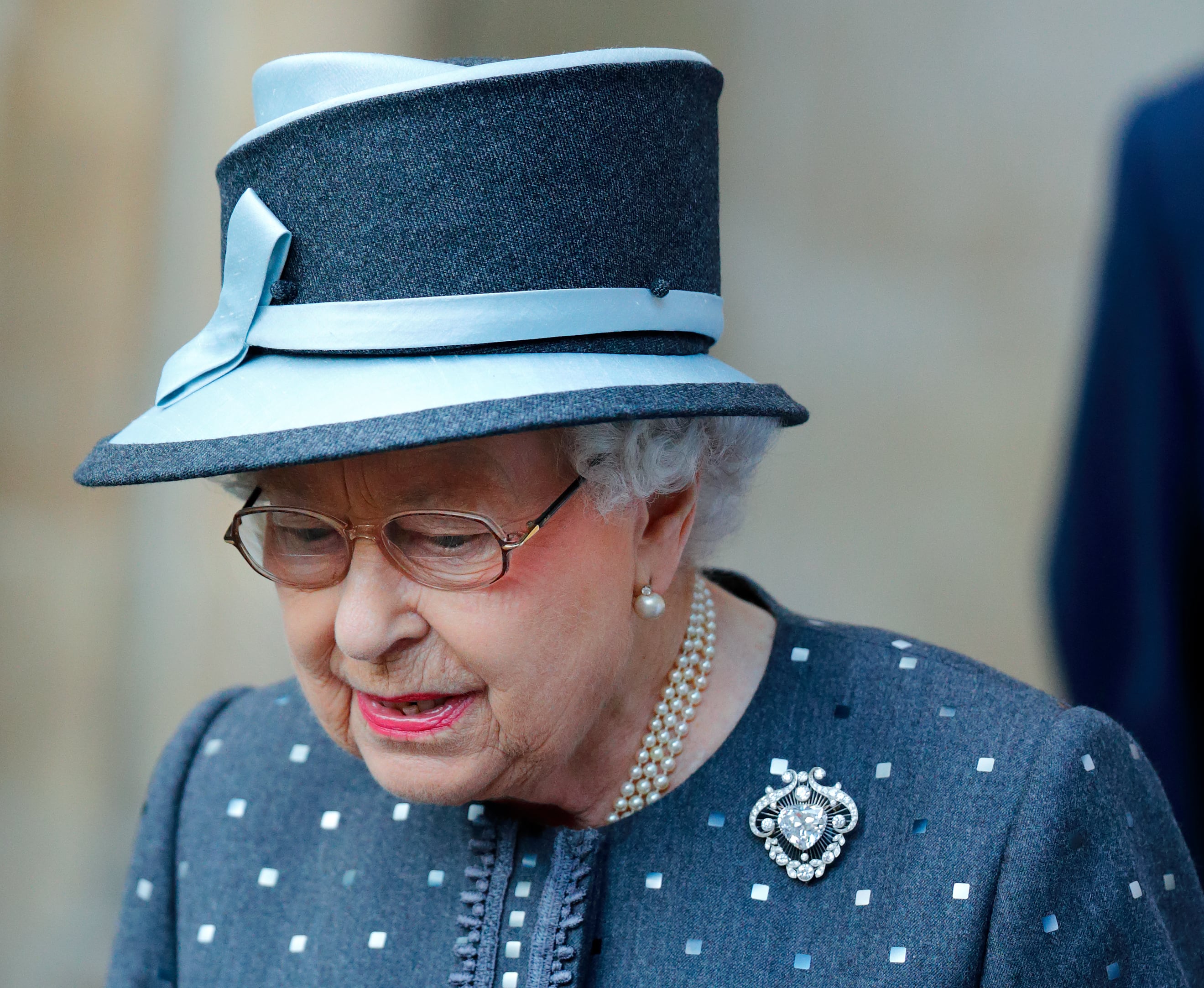 El diamante Cullinan, descubierto en Sudáfrica en 1905, es el más grande jamás desenterrado con 3.106 quilates, y forma parte de las Joyas de la Corona del Reino Unido. En la imagen, en el broche de la reina de Inglaterra.