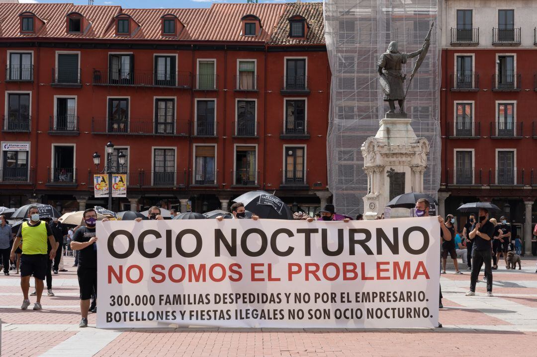 La asociación Más que bares de Valladolid convoca una manifestación ante las nuevas restricciones de horario implantadas por la Junta de Castilla y León