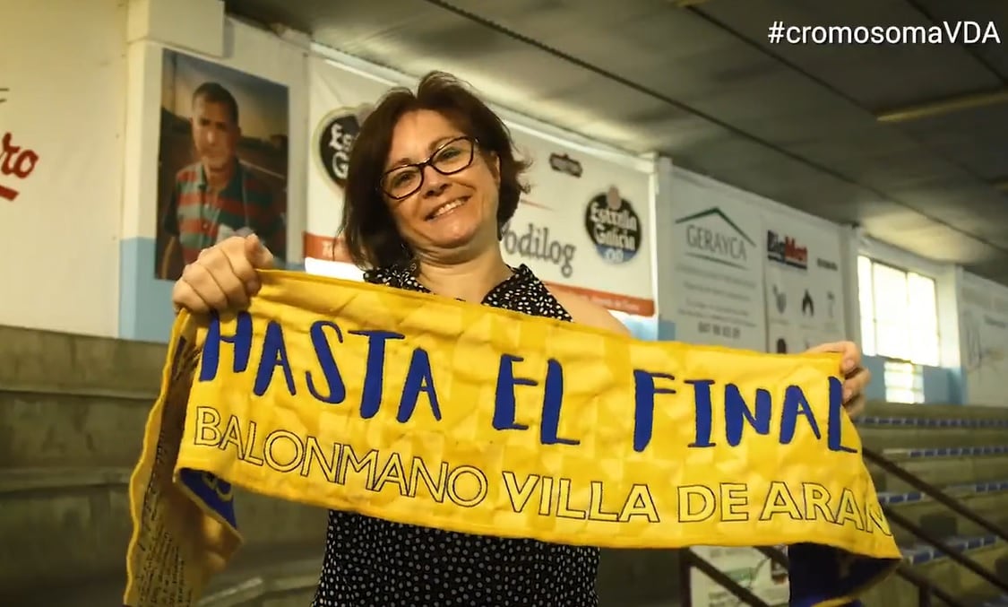Una de las aficionadas del Tubos Aranda, presente en el nuevo vídeo de la campaña de socios del club