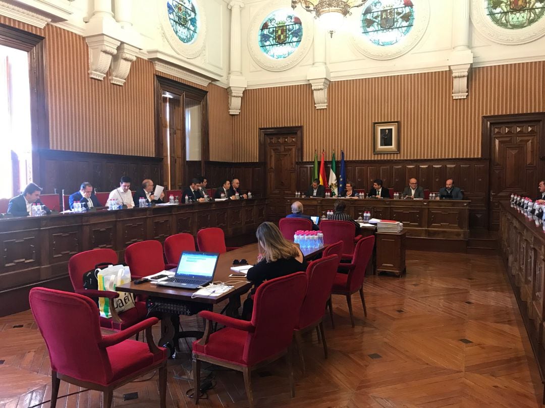 Pleno de la Diputación Provincial de Jaén.