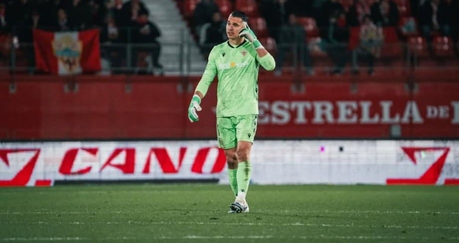 Andrés Fernández pide cabeza en los partidos.