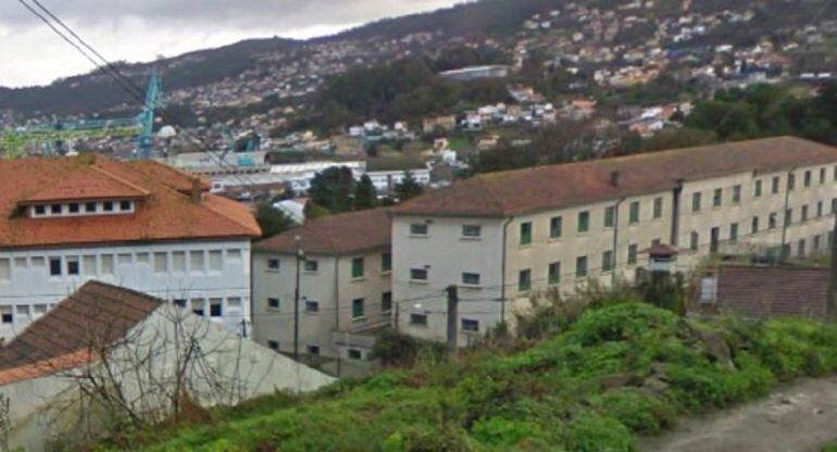 Antigua residencia militar de la ETEA, en Vigo, en donde el alcalde quiere alojar a las personas afectadas por un desahucio.