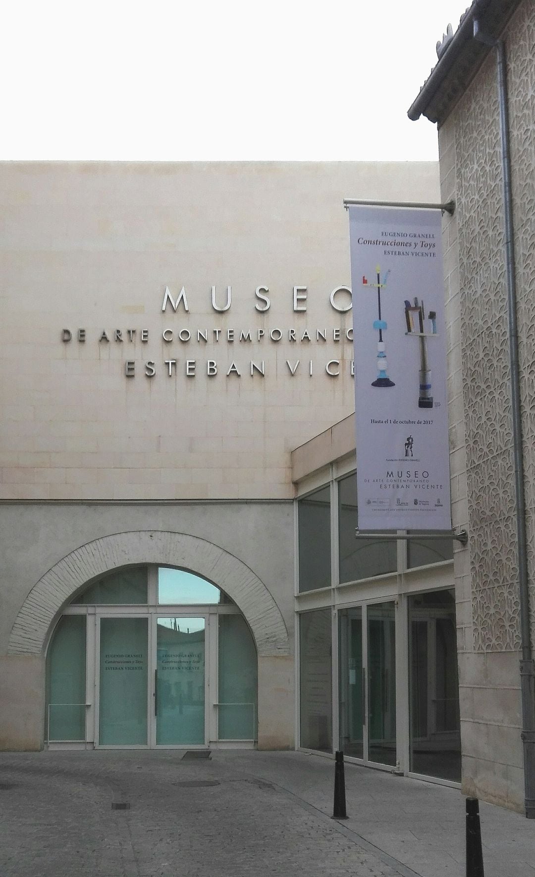 Fachada del Museo de Arte Contemporáneo Esteban Vicente de Segovia