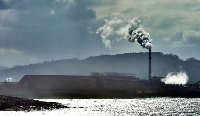 Factoria de la multinacional Alcoa en Cervo, Lugo.