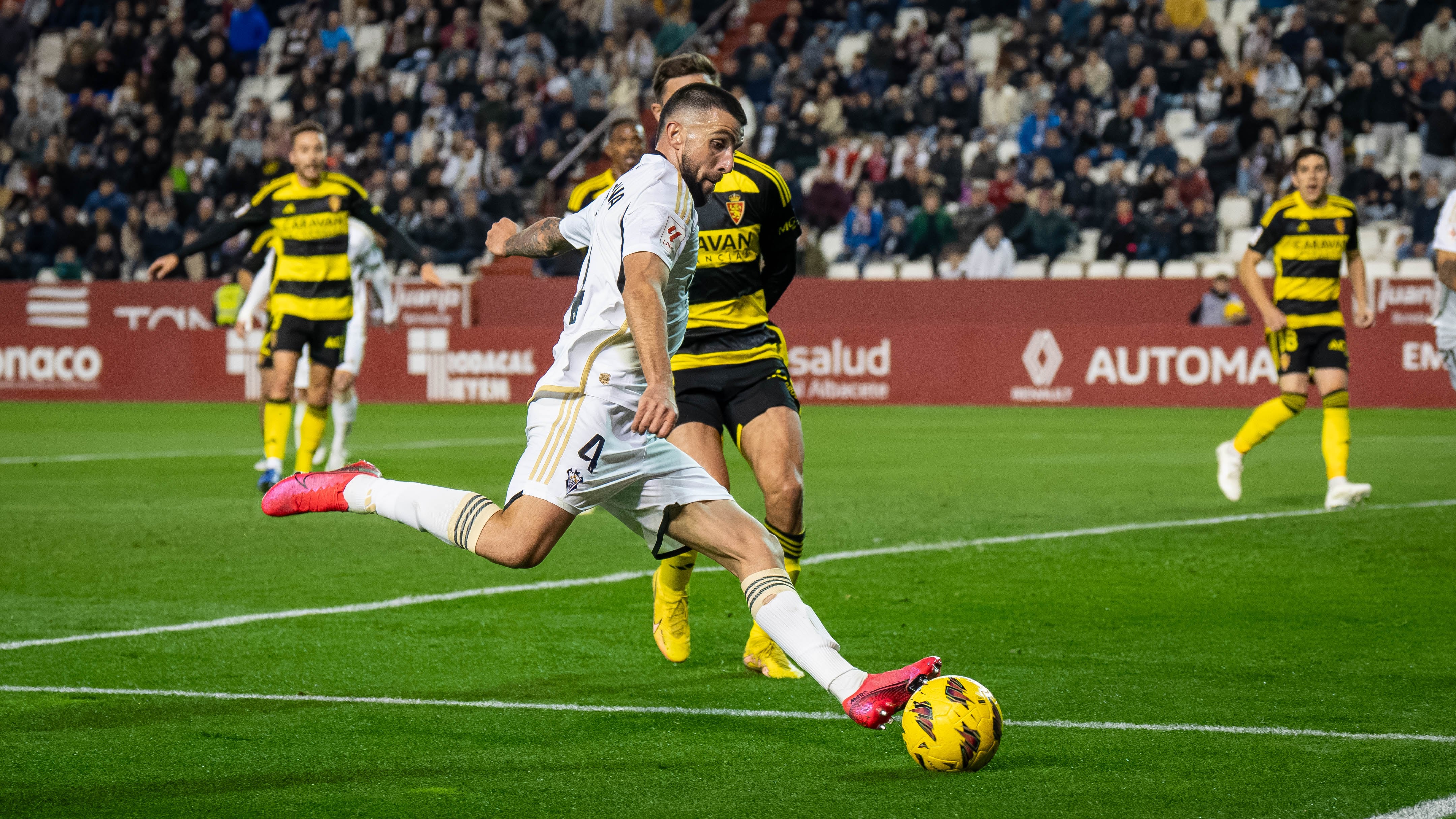 Agus Medina, en un partido con el Albacete