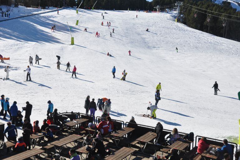 VallNord presenta aquest aspecte aquests dies de pont.