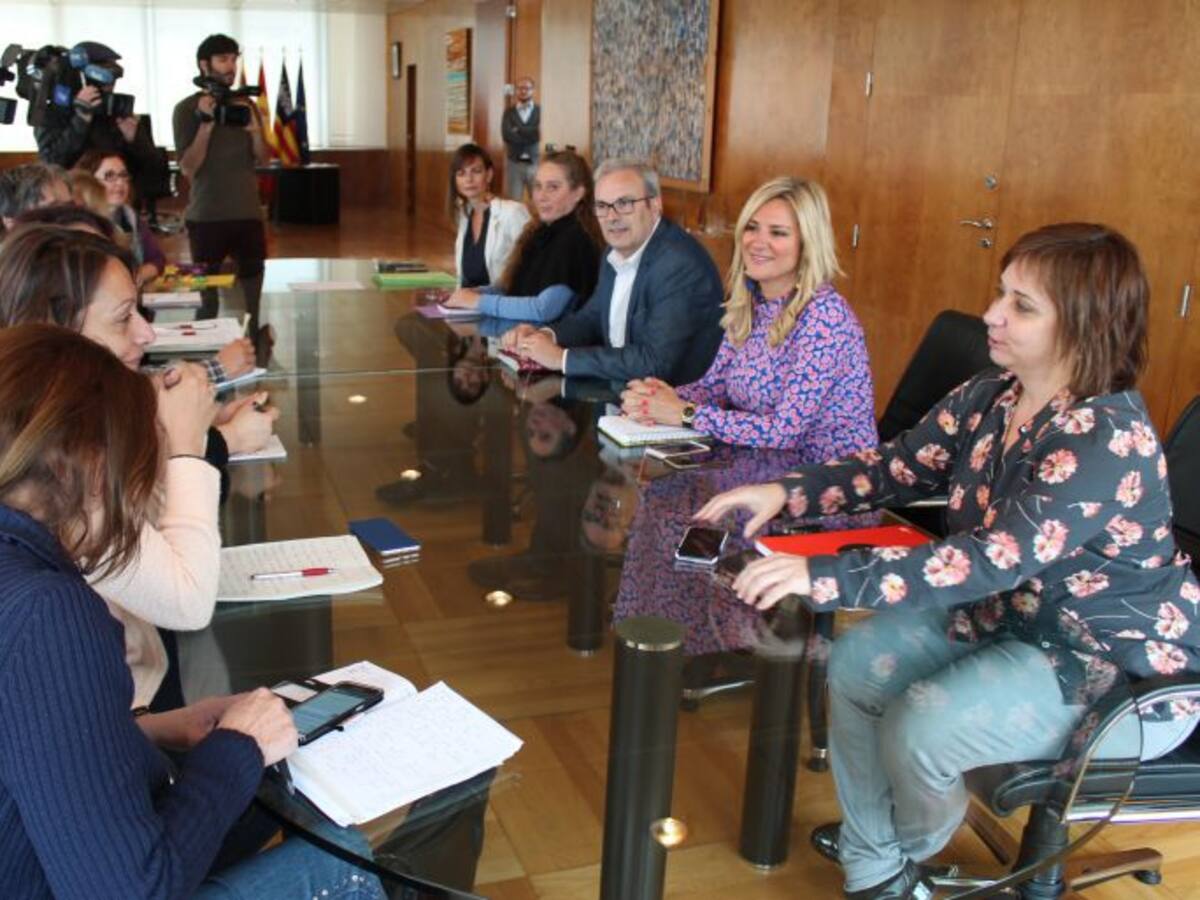 El presidente del Consell de Ibiza dice que incrementarán los servicios en cas Serres