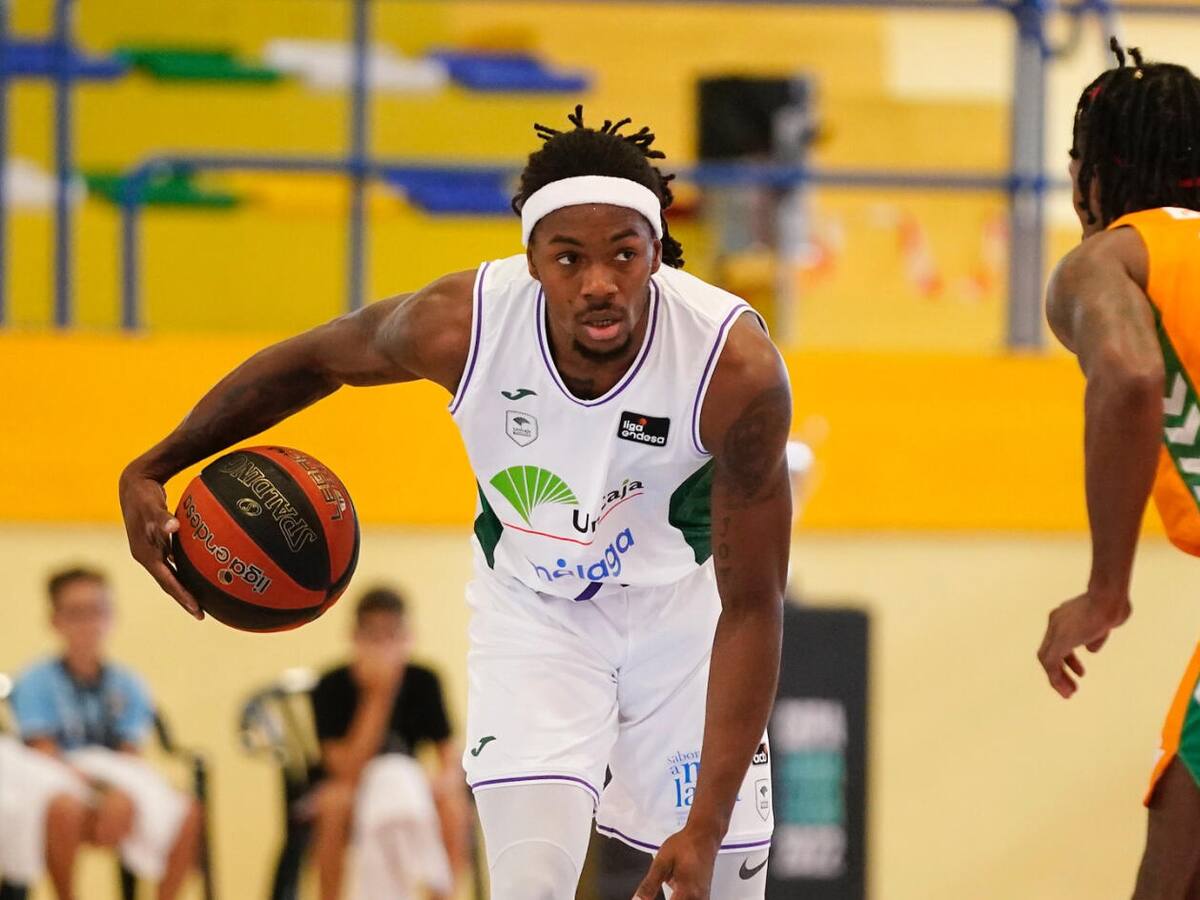 El Unicaja sucumbe por un triple del base bético Shannon Evans