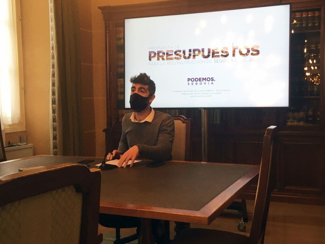 El portavoz del Grupo Municipal Podemos-Equo en el Ayuntamiento de Segovia, Guillermo San Juan. 