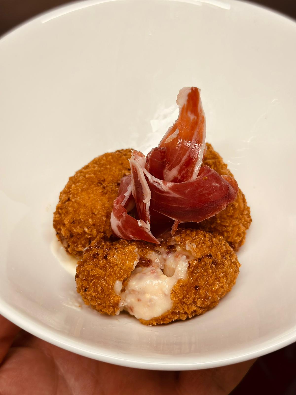 Croquetas de jamón ibérico