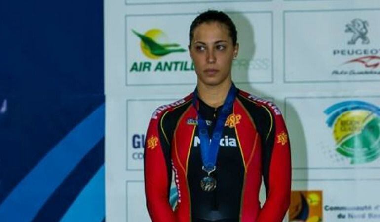 Tania Calvo con la plata lograda en el pasado Campeonato de Europa