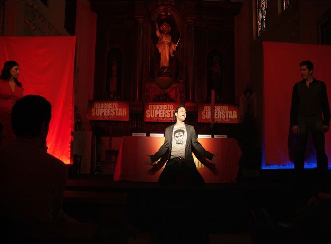 El equipo del musical, en uno de los últimos ensayos