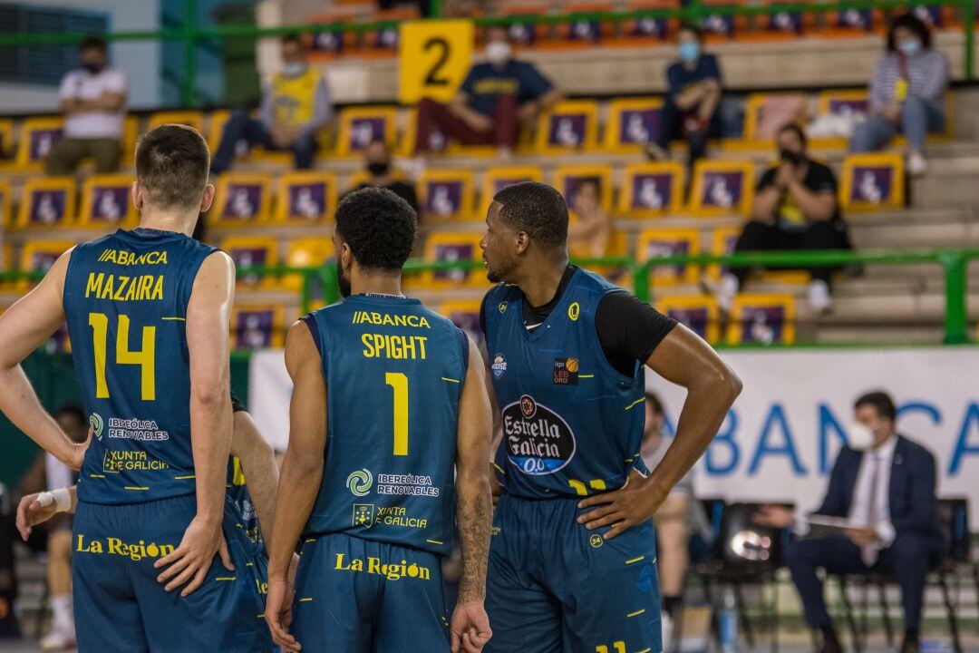 El COB descendía a la Liga Plata, al perder en el Pazo ante Murcia por 77-78