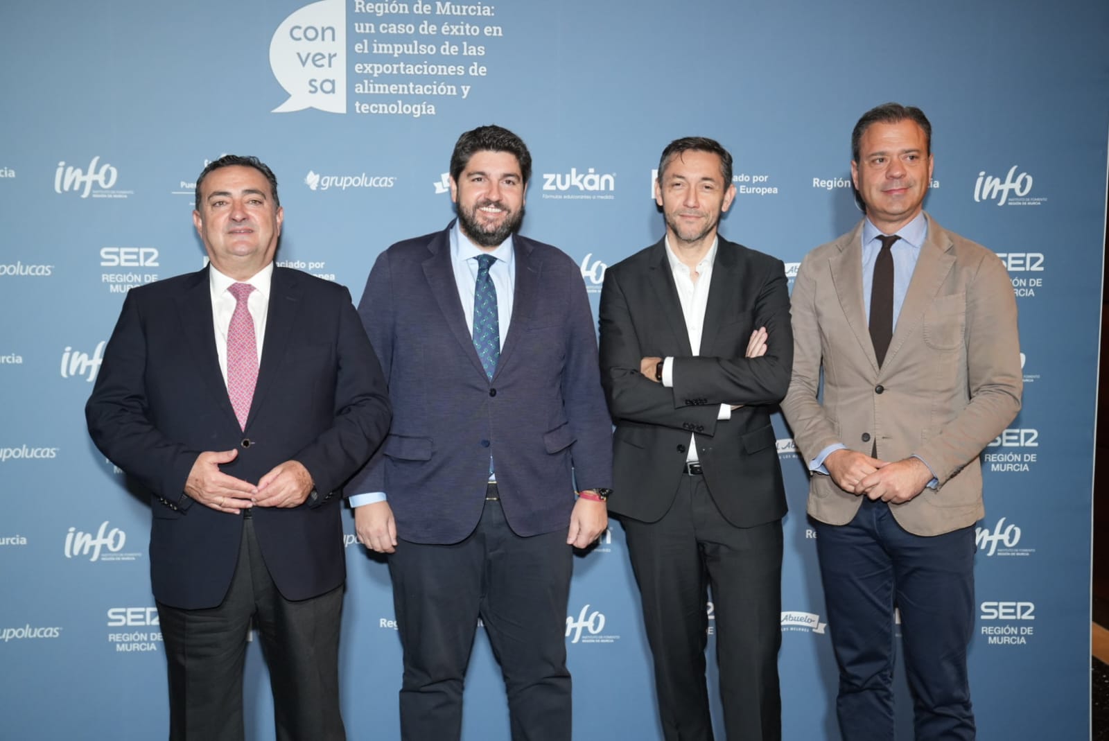 Imágenes del Foro Conversa organizado por Radio Murcia Cadena SER y el Instituto de Fomento de la Región de Murcia