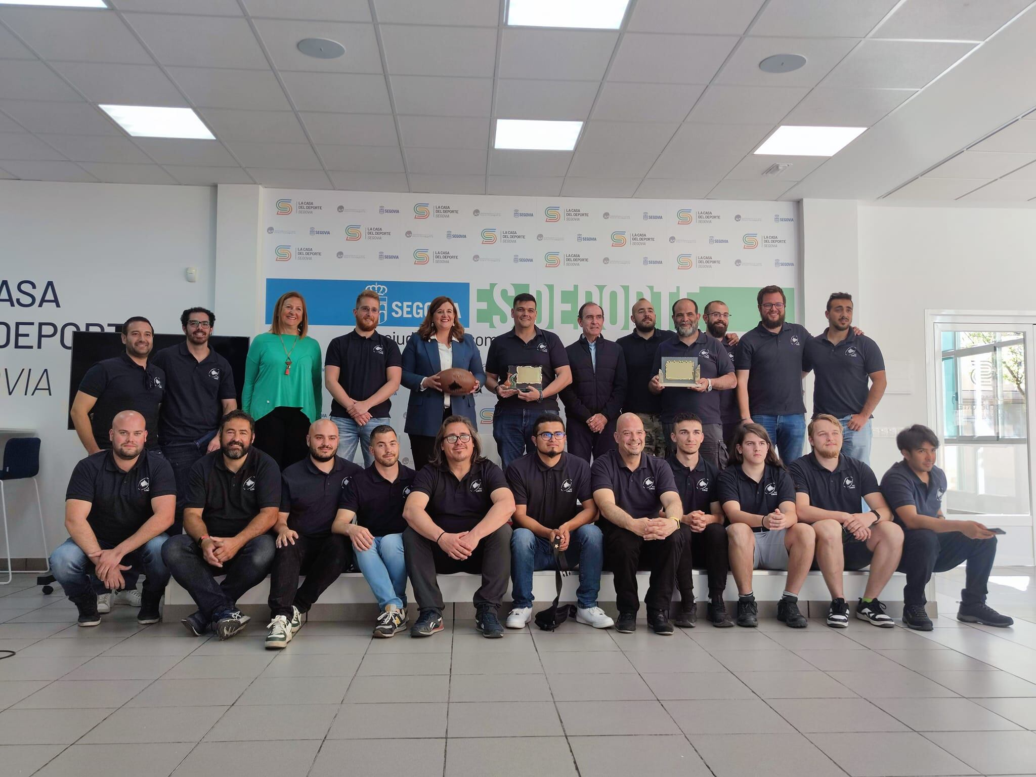 Reconocimiento de Segovia al Big Mat Tabanera Lobos de rugby