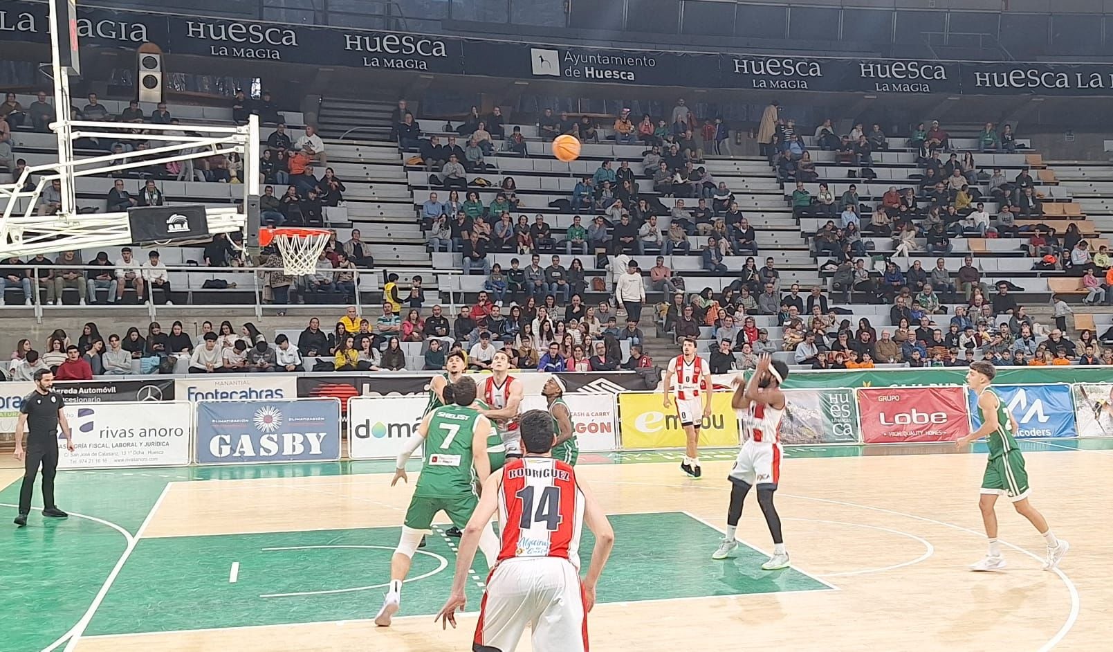 Un lance del partido