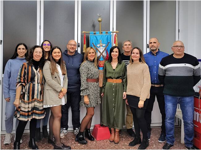 Relación de la nueva directiva de la comparsa