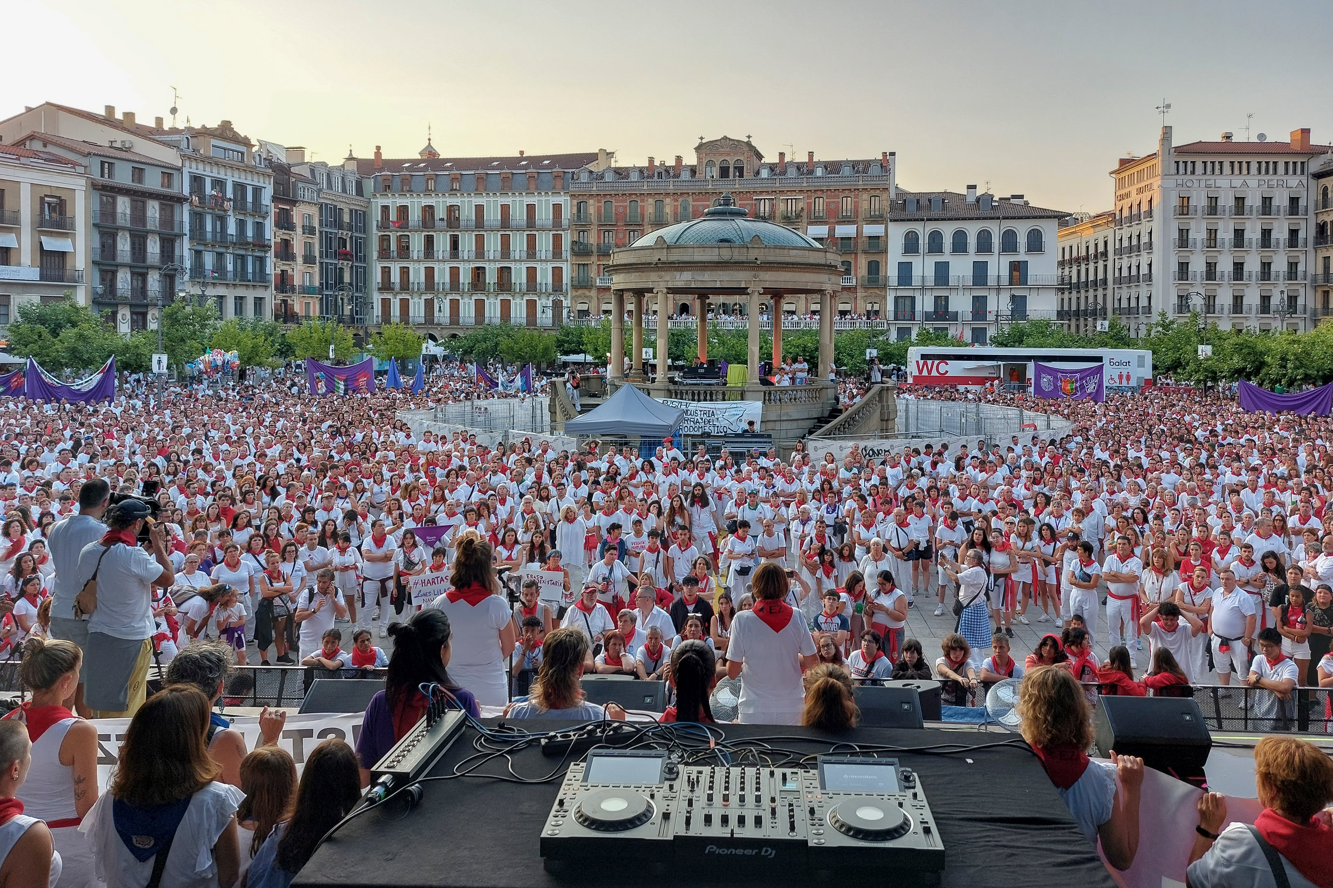 Pamplona para los Sanfermines para denunciar las agresiones sexistas