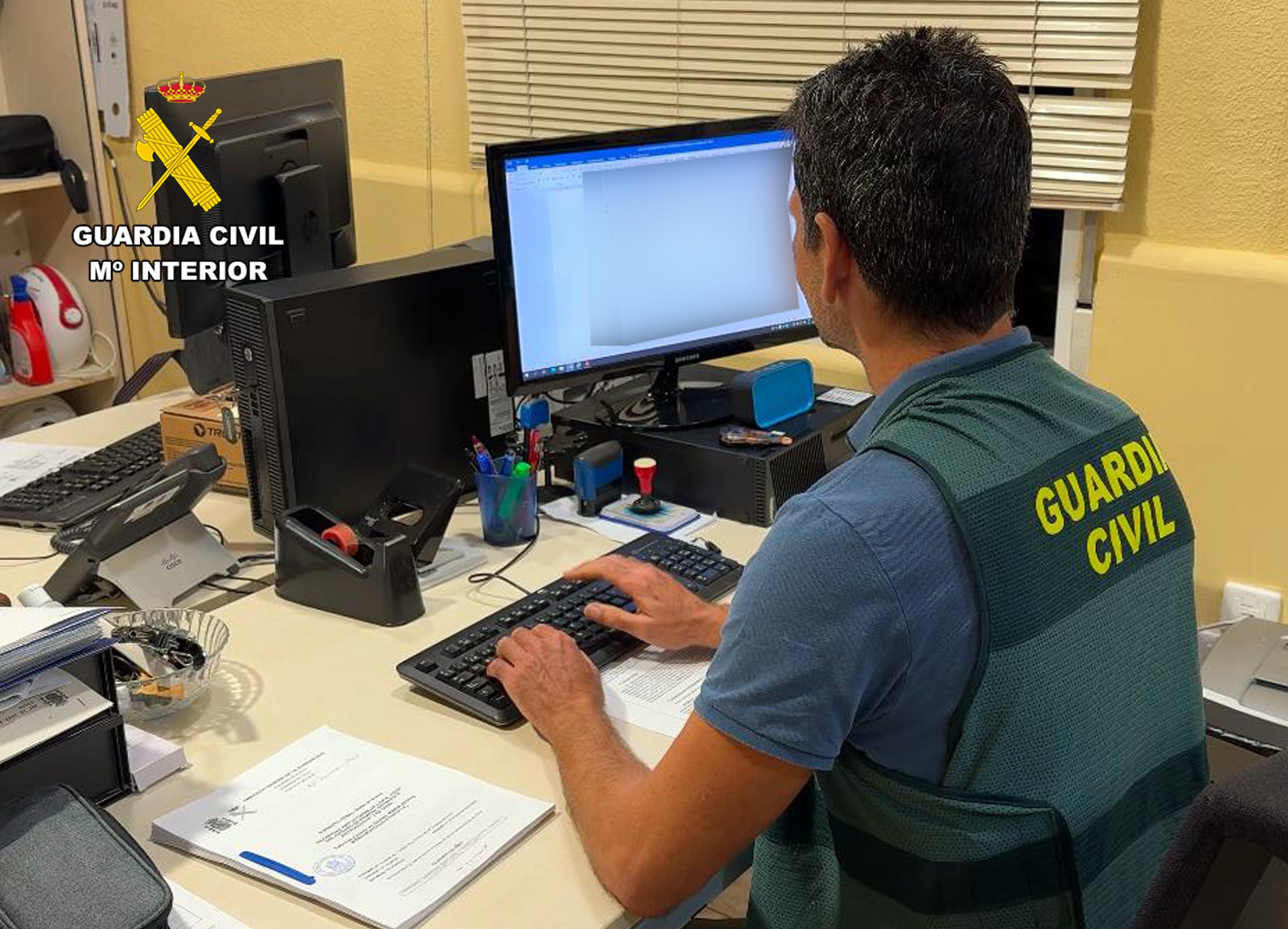 La Guardia Civil detiene a una vecina de Cieza (Murcia) por injuriar a otra a través de Internet