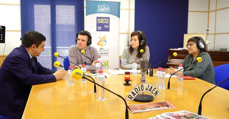 El presidente de la Diputación de Jaén, Francisco Reyes, durante el programa &#039;Conectando la provincia&#039;.