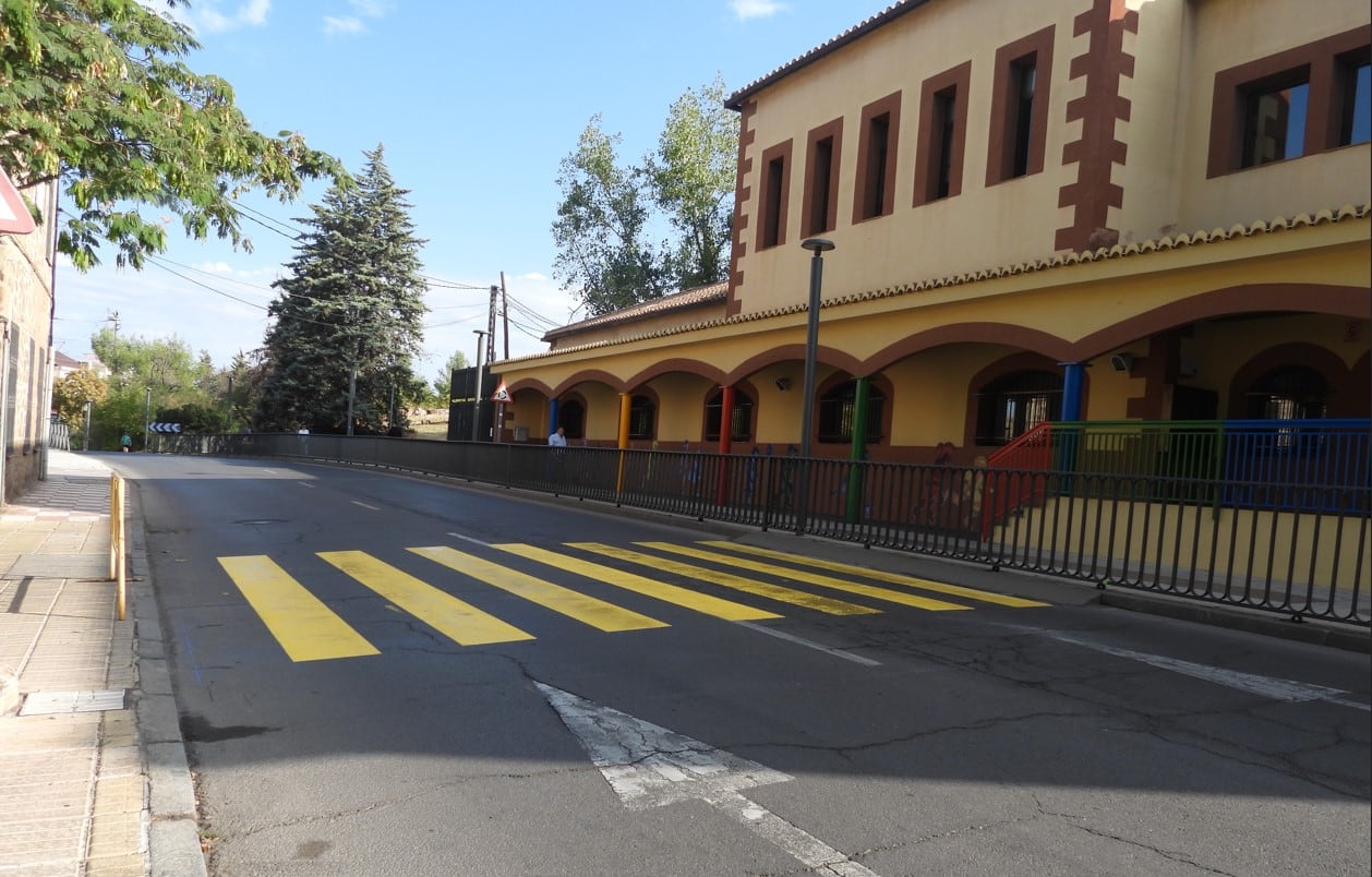 Nuevo paso de cebra habilitado en El Bosque