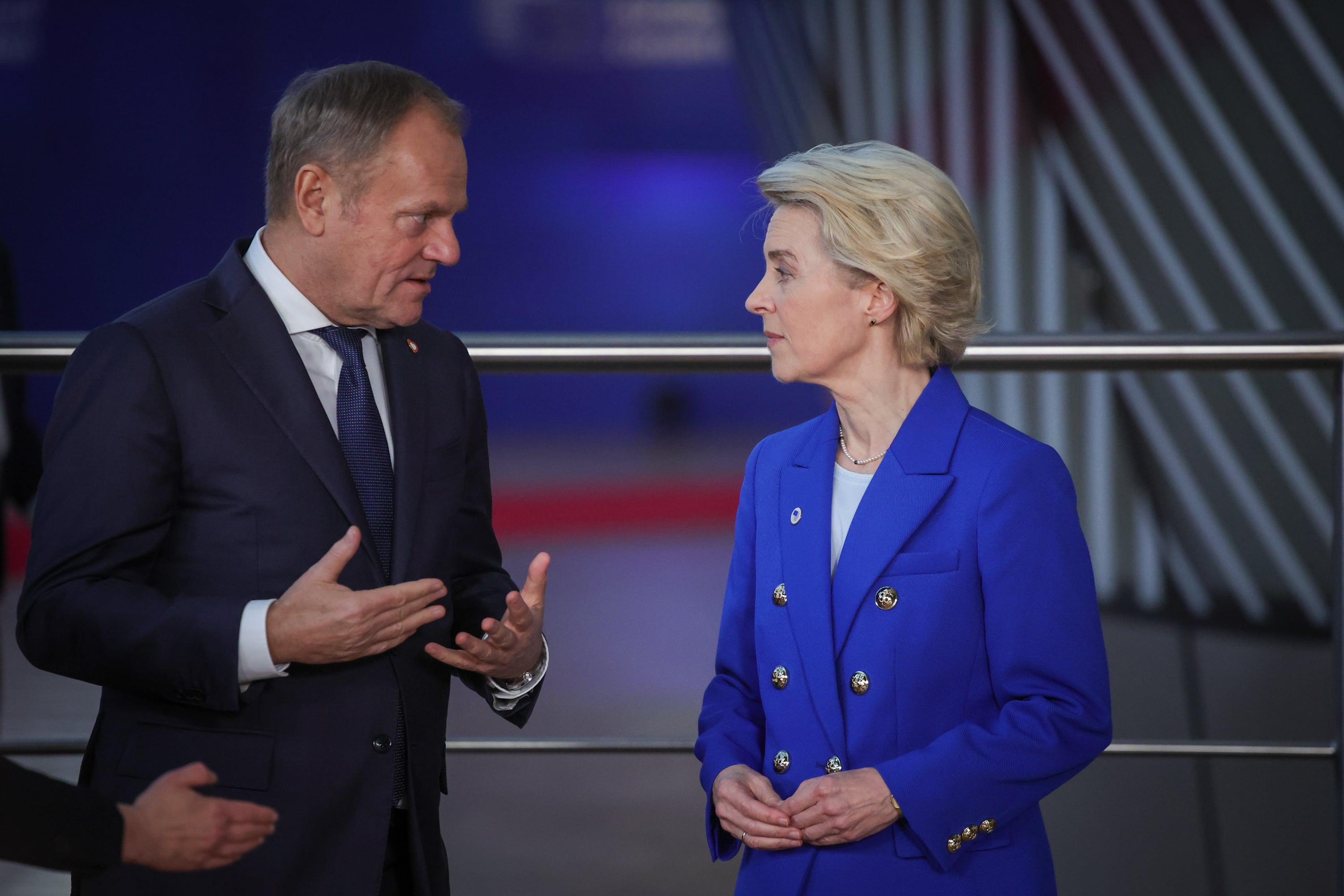 Donald Tusk y Ursula von der Leyen.