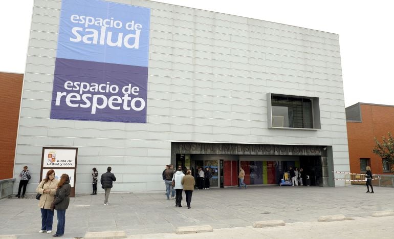 Fachada del hospital Rio Hortega de Valladolid