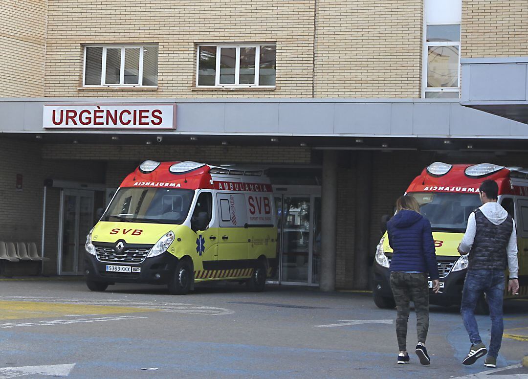 Ambulancias en el Hospital General de Castelló. Imagen de archivo