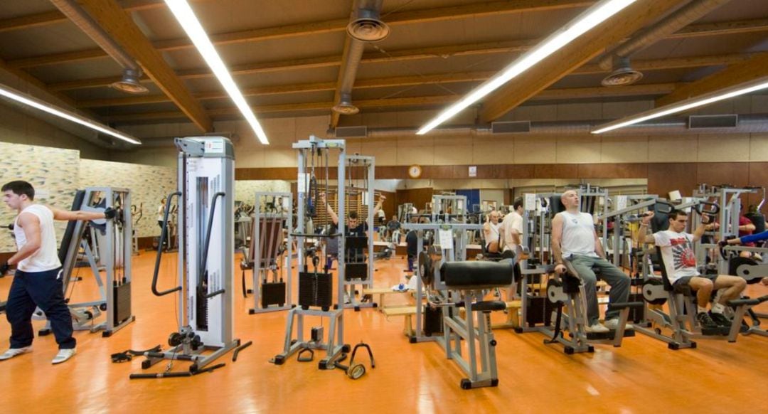 Sala de máquinas en el polideportivo Zuhaizti