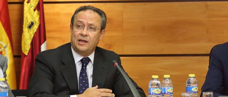 El consejero de Hacienda, Juan Alfonso Ruiz Molina