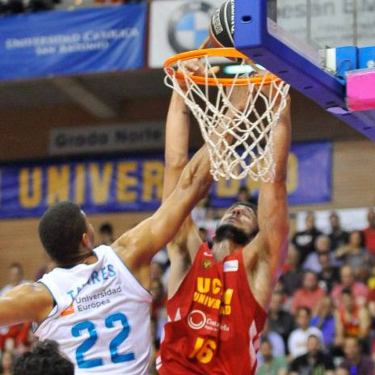 Marcos Delía y el UCAM contra el crono