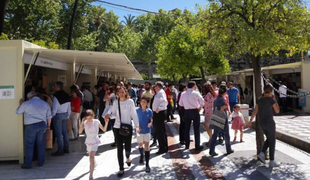 Feria del Libro de Sevilla en una edición anterior.