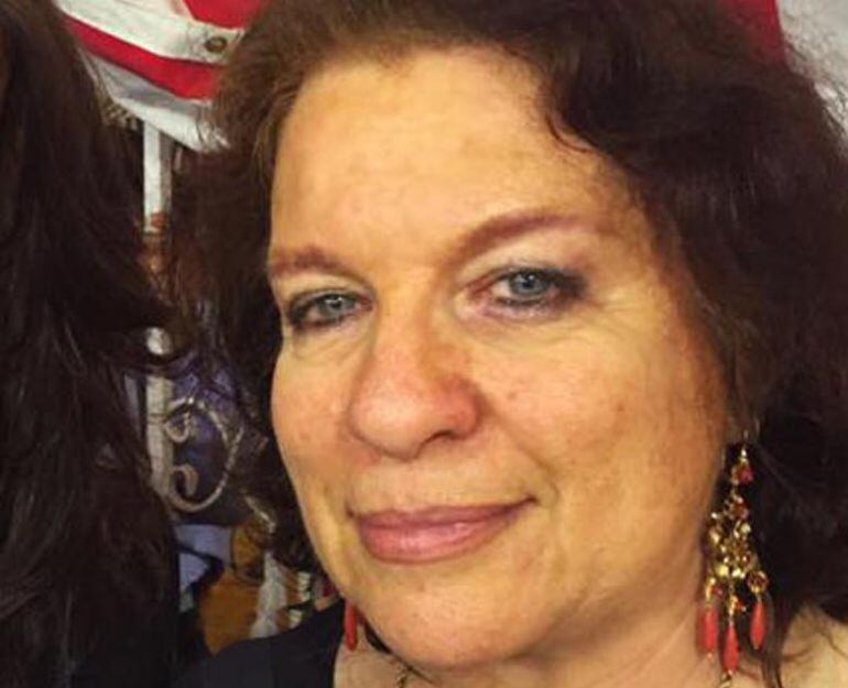 La escritora e investigadora del Flamencoa, Estela Zatania, recuerda a Carmen Amaya en la Sociedad del Cante Grande de Algeciras.