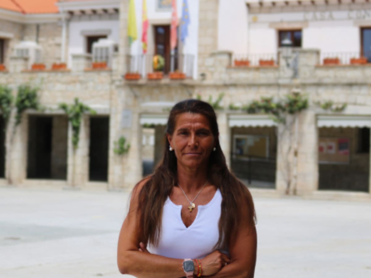 Vox vota contra la subida salarial del PP en Hoyo de Manzanares pese a beneficiarse de ella