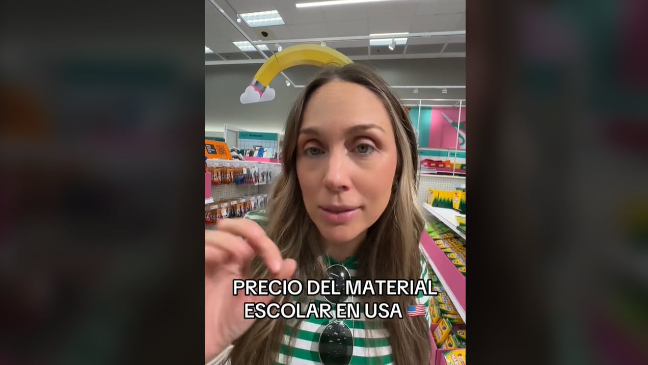 Esta española que vive en el extranjero muestra cómo hace la compra de material escolar para uno de sus hijos.