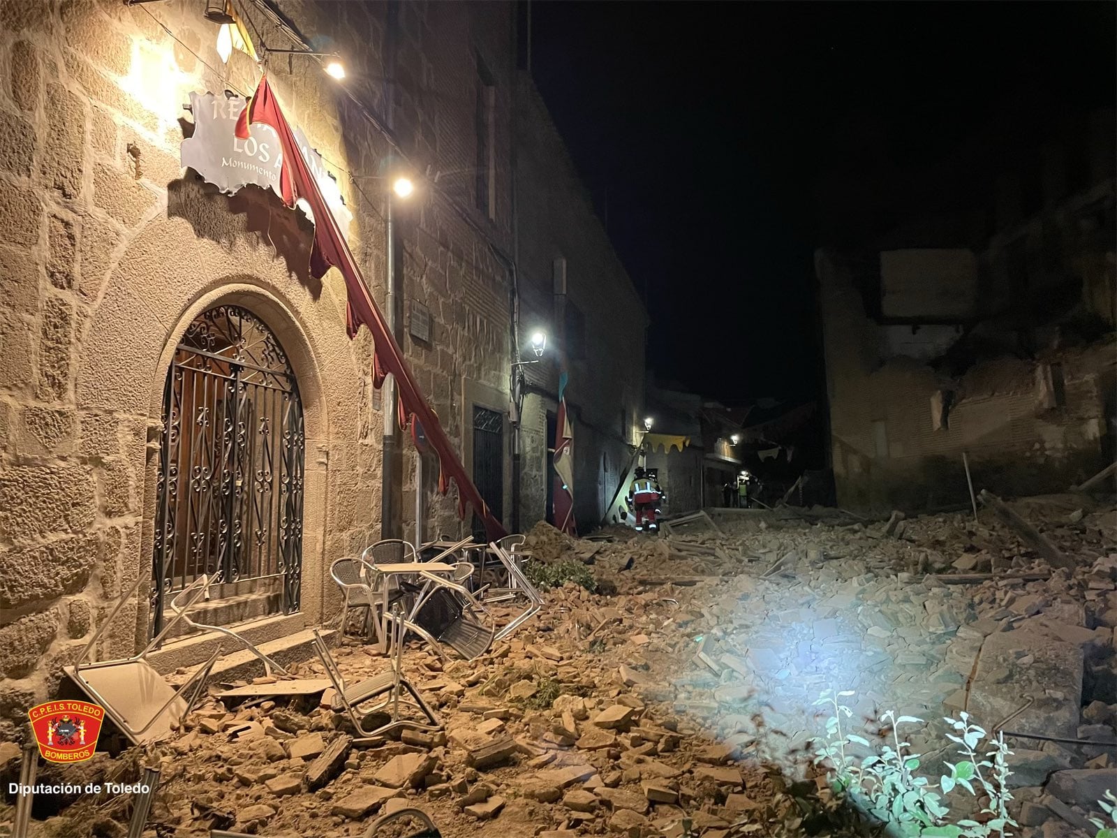 Derrumbe de la Casa de los Jesuitas en Oropesa durante la madrugada del miércoles, 10 de abril.